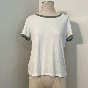 Selling a white tee from American Eagle